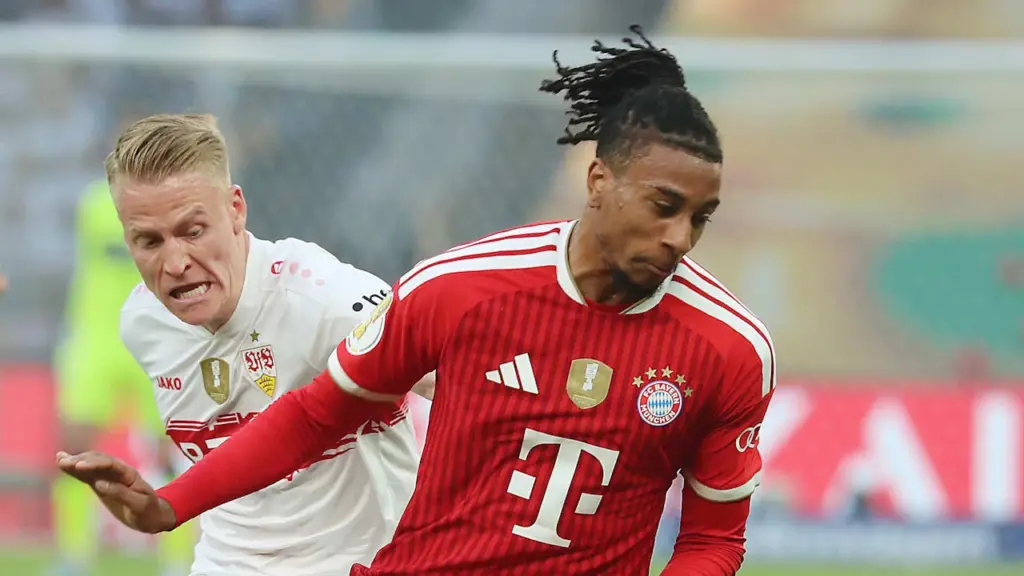 Auftakt der Bundesliga - Heimsieg gegen Stuttgart: Bayern startet erfolgreich